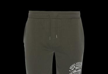 Jog short with drawcord and leg print. - MSRT 69TRACK