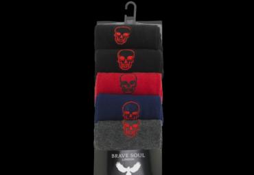 Socks with skulls embroidery details. (5 pcs per pack). x2 Black x1 Charcoal x1 Navy x1 Red - MSX 470CRANIUM