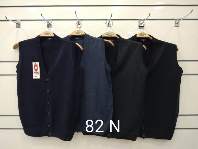 82 N