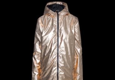 Hooded metallic raincoat. - LJK PARTYPKA
